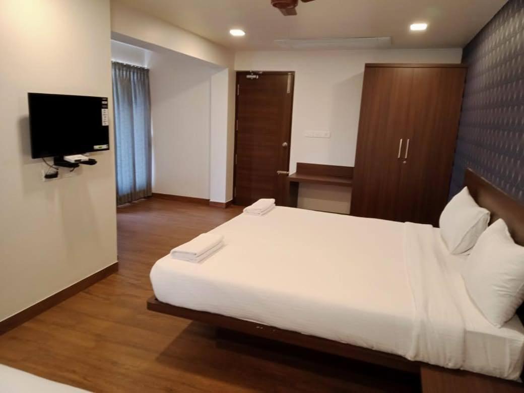 Hotel Vintage Castle 코임바토르 외부 사진